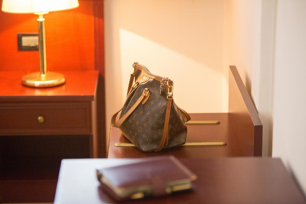 Hotel Leonardo Brescia Dış mekan fotoğraf